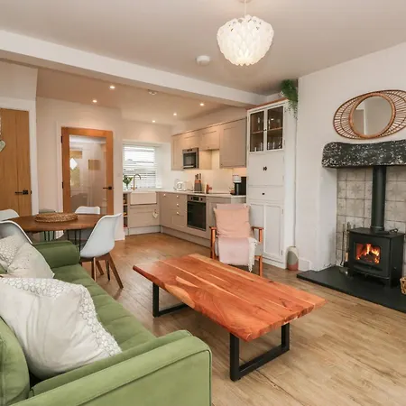 Wansfell Nook Semesterbostad